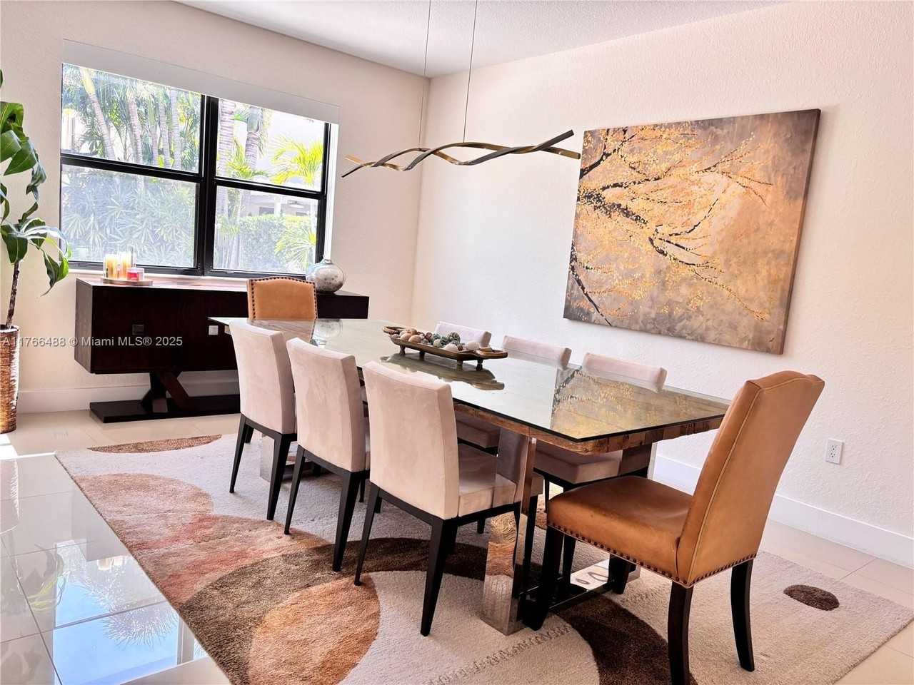 8895 Nw 99th Ct - Photo 4 of 16