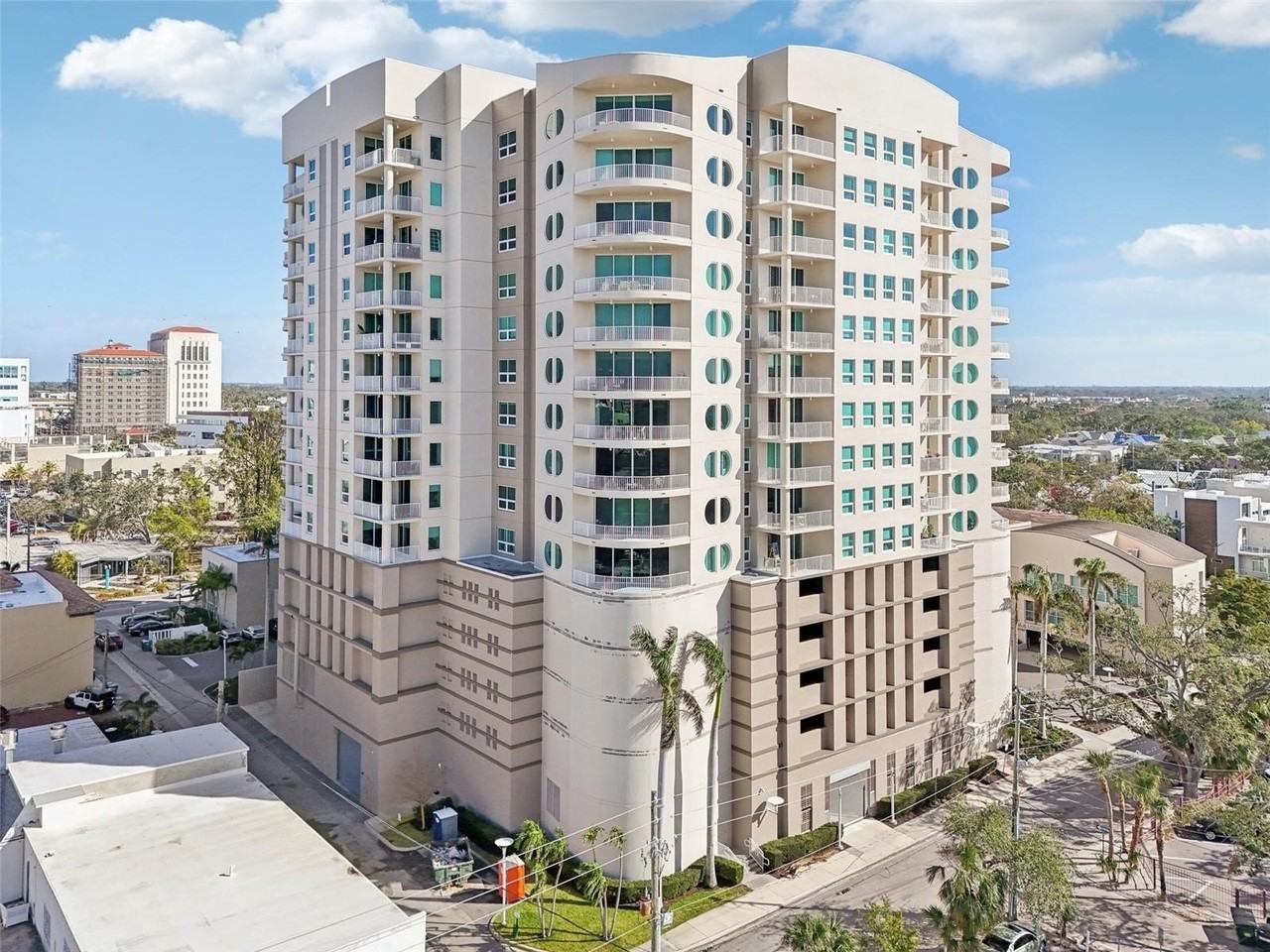 1771 Ringling Boulevard #1001 - Photo 4 of 50