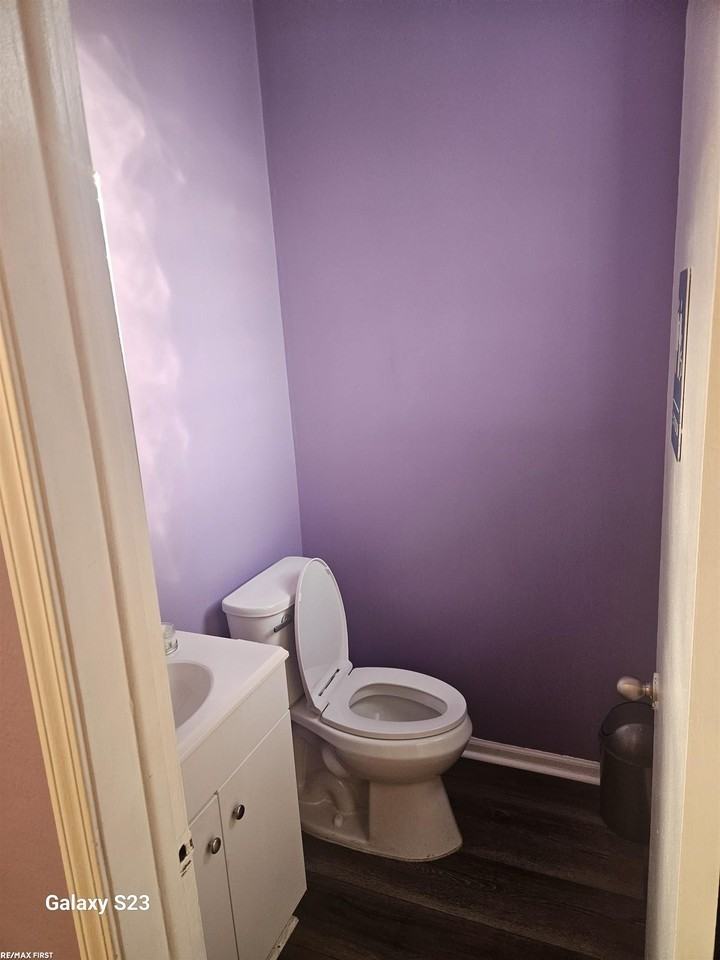 19798 Mack Ave - Photo 6 of 7