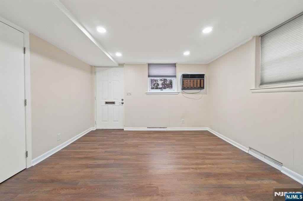 234 Columbia Ave - Photo 6 of 30