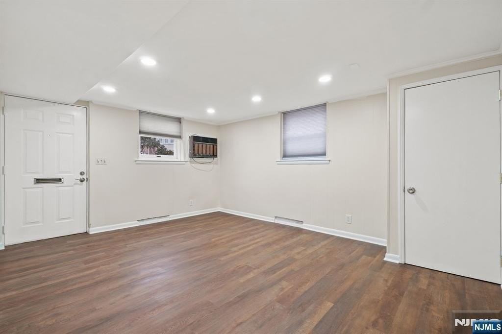 234 Columbia Ave - Photo 7 of 30