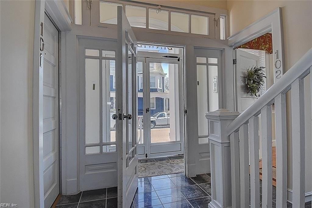 448 Dinwiddie St #102 - Photo 2 of 24