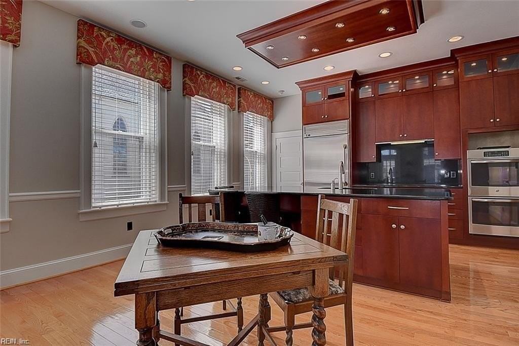 448 Dinwiddie St #102 - Photo 6 of 24