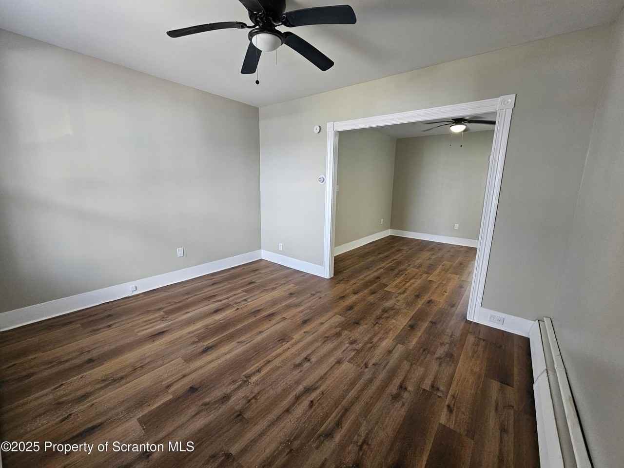 109 Logan St - Photo 5 of 10