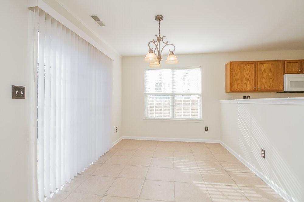 1419 Weston Ln - Photo 5 of 18