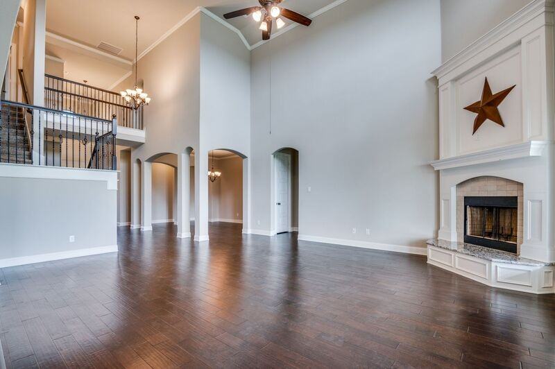 830 Cross Creek Ct - Photo 2 of 12