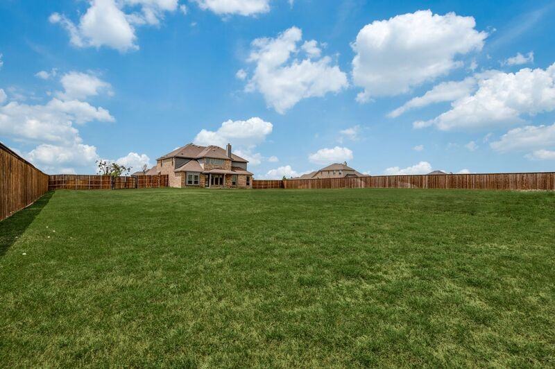 830 Cross Creek Ct - Photo 5 of 12