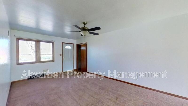 667 24th Ave - Photo 2 of 30