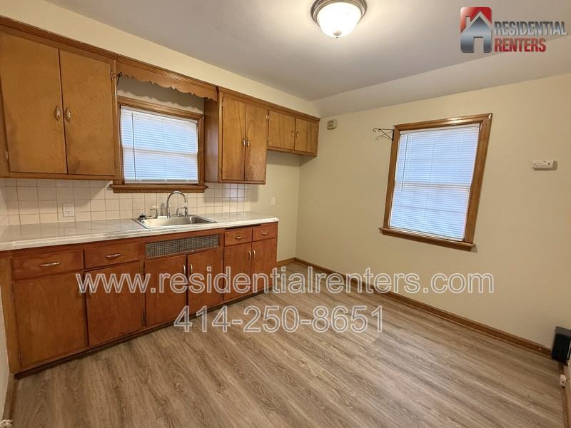 517 N 65th St - Photo 3 of 6