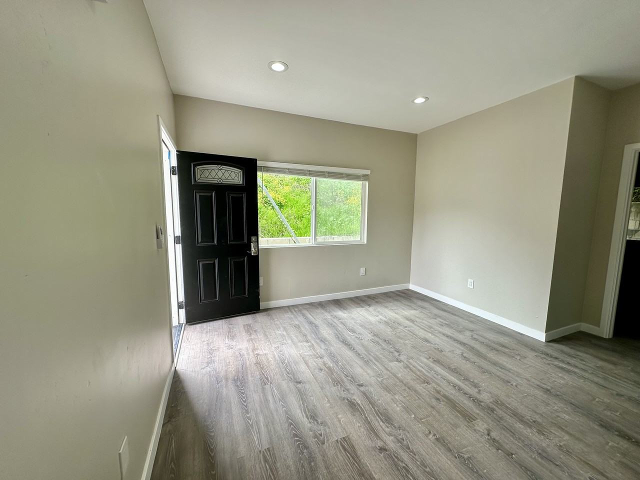 4814 54th St - Photo 6 of 9