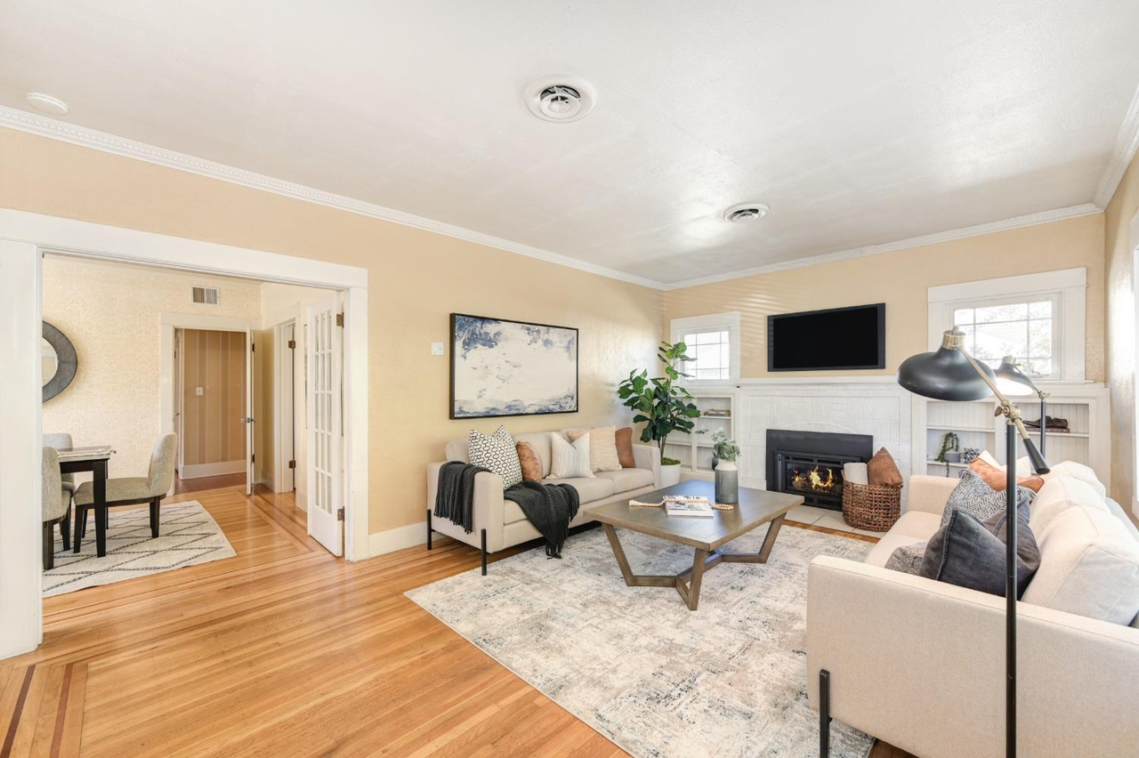 303 Hoffman St - Photo 6 of 18