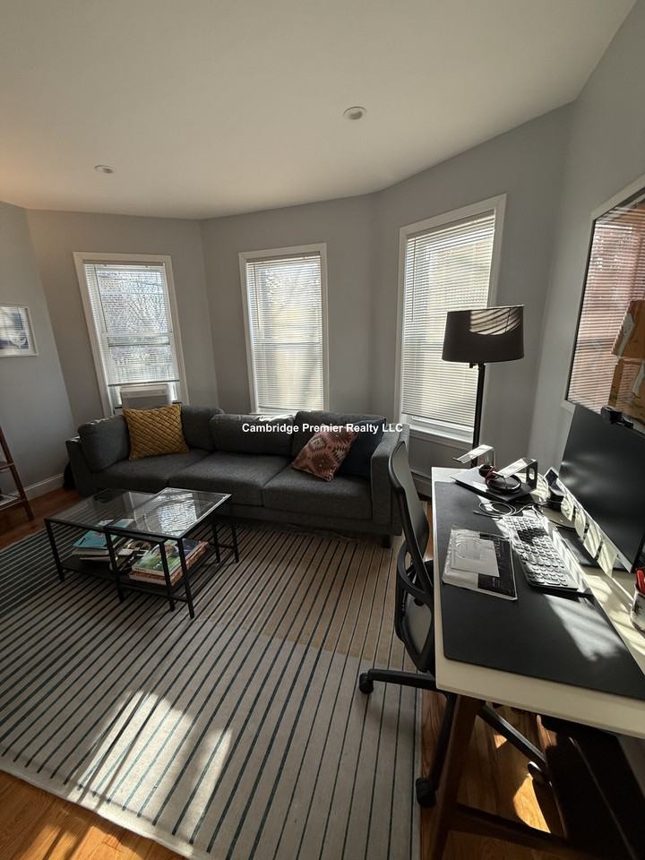 Bancroft St #1 - Photo 2 of 26
