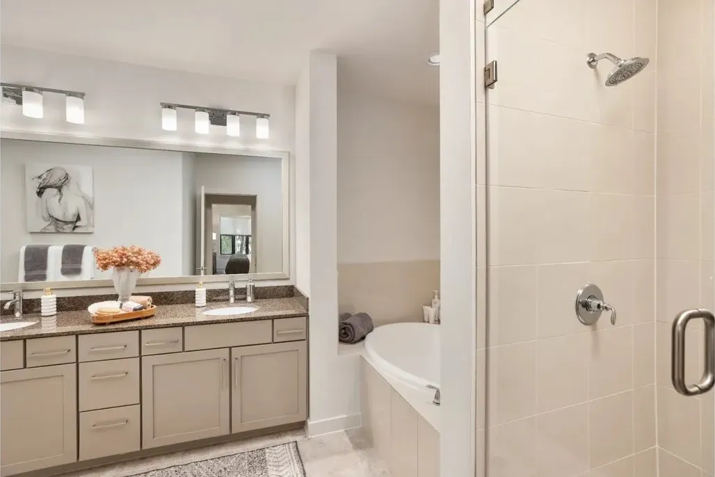 1900 Yorktown St #19YT1 - Photo 6 of 10