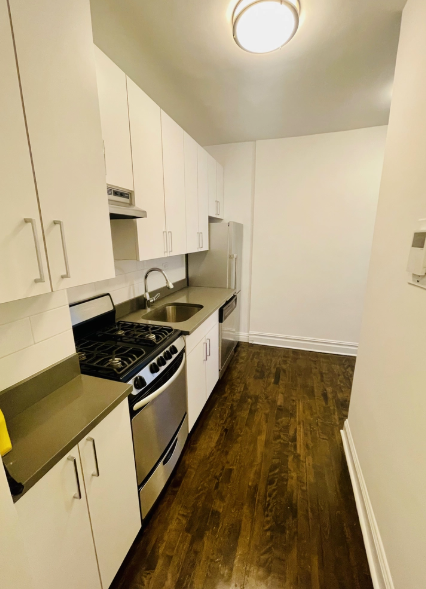 145 Remsen St #52 - Photo 3 of 4