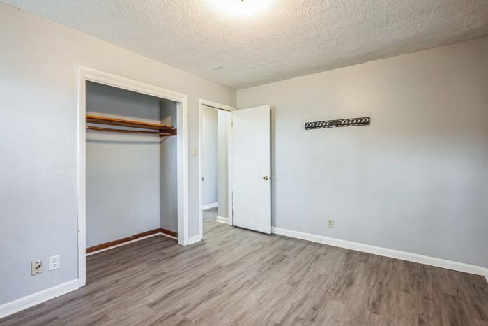 5222 Poplar Level Rd - Photo 3 of 10