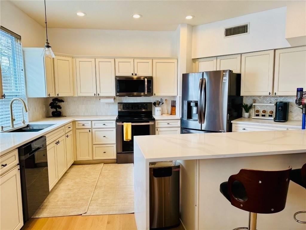 5106  W Stone Manor  DR - Photo 6 of 19