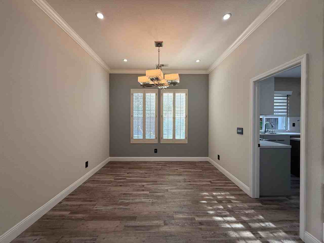 20 Gonsalves Ct - Photo 3 of 37