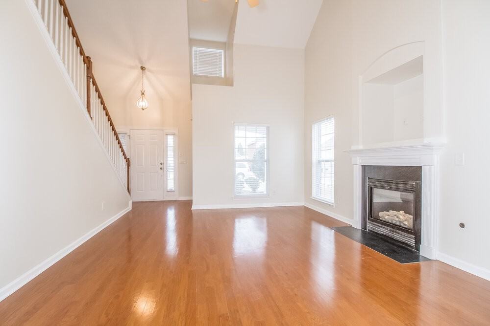 2553 Kanlow Dr - Photo 2 of 17