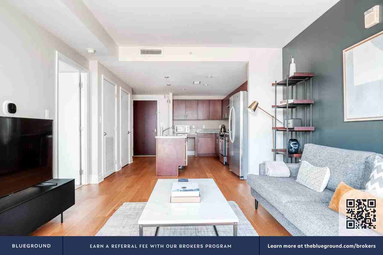 2221 I St Nw #207 - Photo 5 of 44