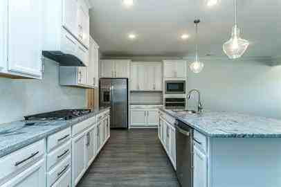 230 Kephart Way - Photo 2 of 33