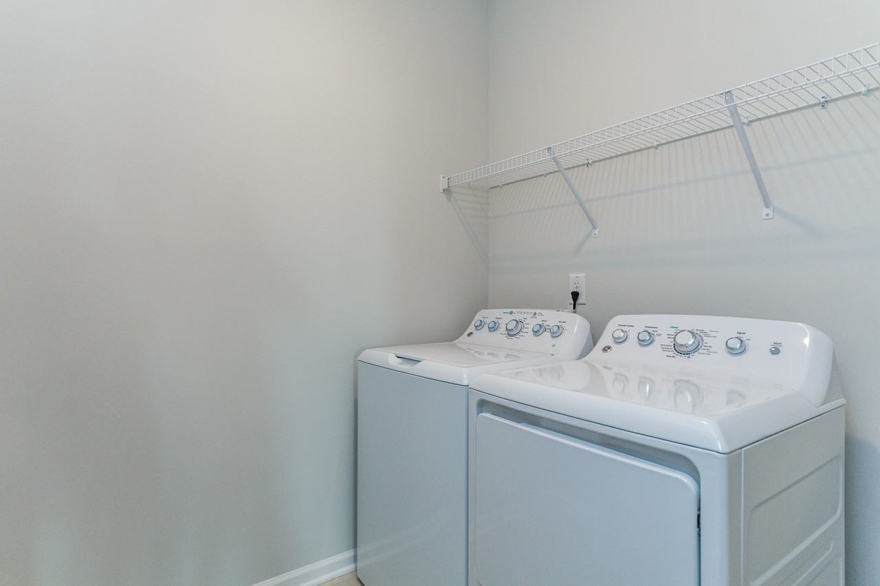 230 Kephart Way - Photo 7 of 33