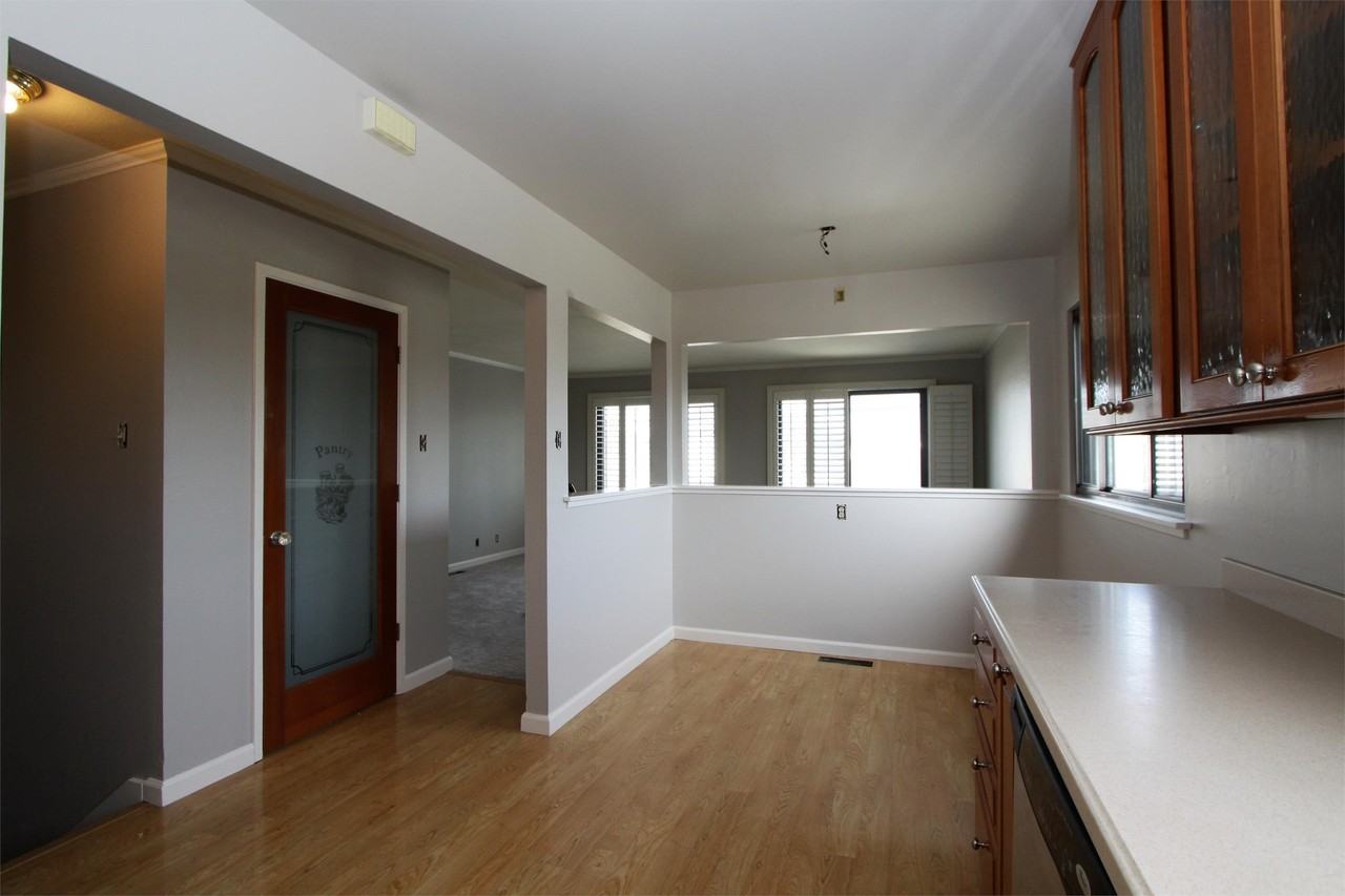 85 Spruce St - Photo 2 of 14