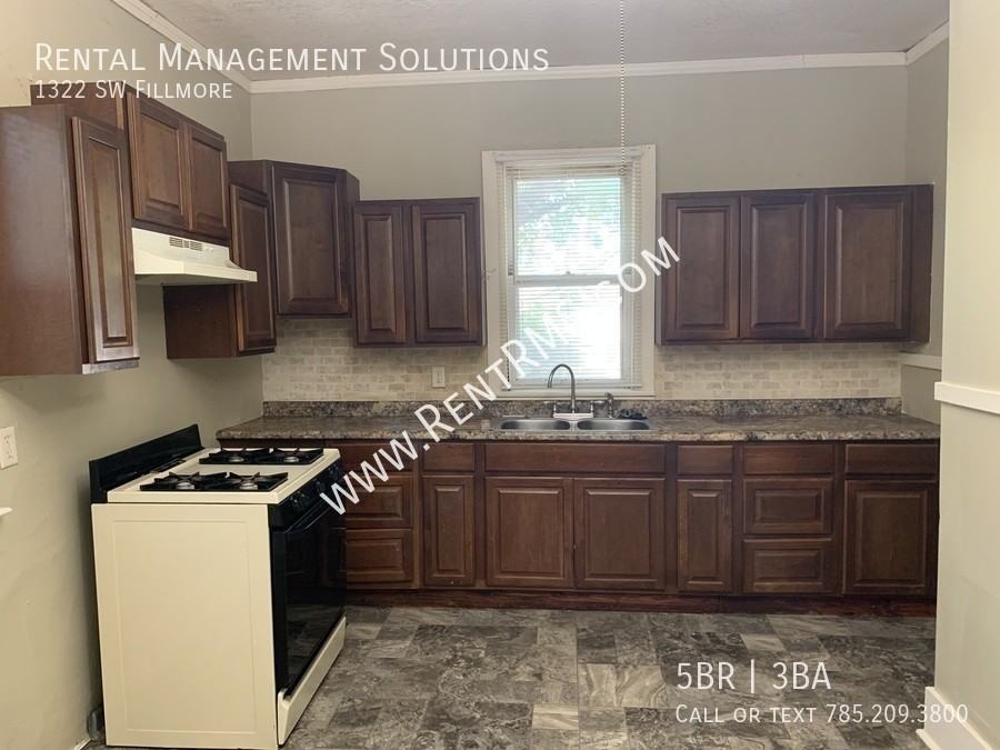 1322 Sw Fillmore St - Photo 3 of 22