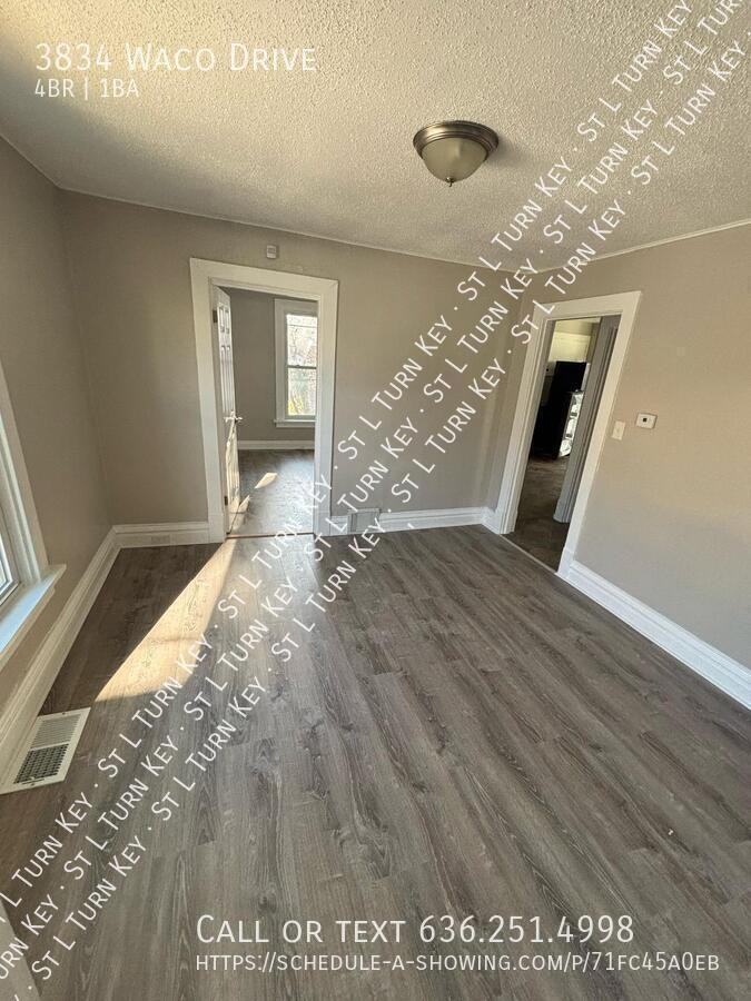 3834 Waco Dr - Photo 3 of 16