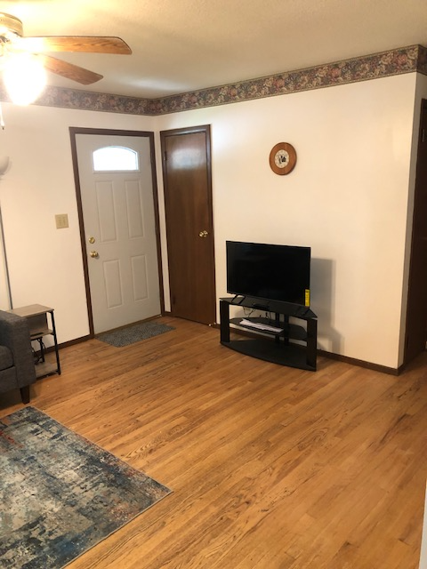 2309 University Ave - Photo 7 of 20