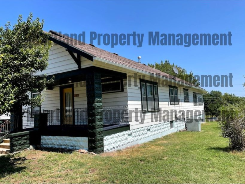 330 N Douglas St - Photo 2 of 20