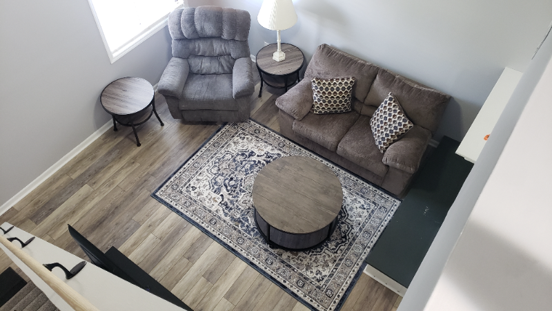 556 Brookside Ct - Photo 2 of 18