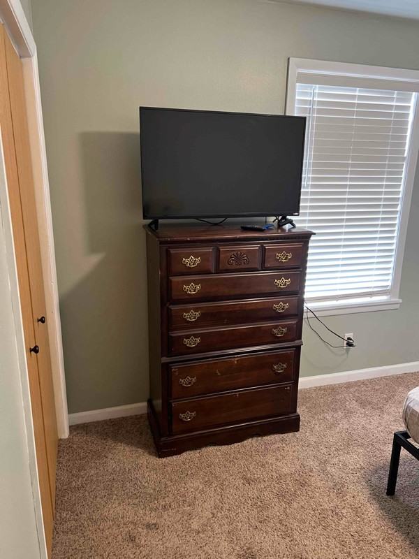 820 Holcomb Ave - Photo 2 of 10