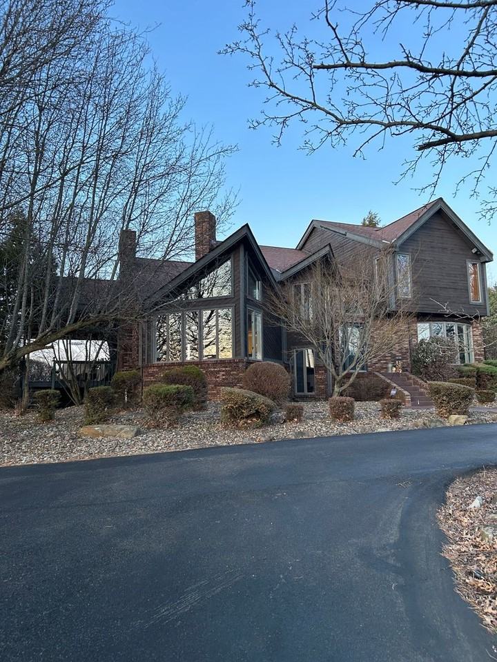 1071 Elicker Rd - Photo 2 of 22