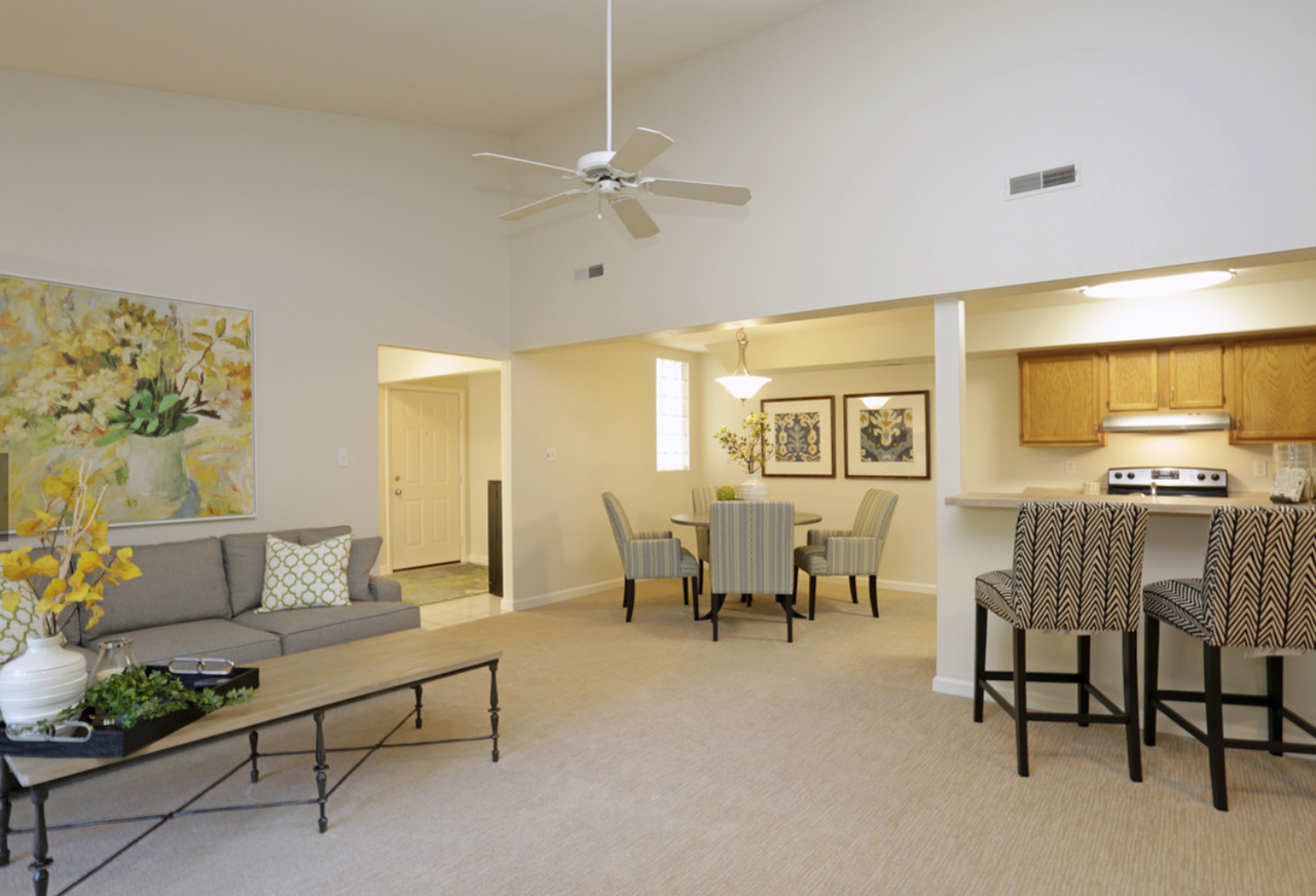 Lakemont Gardens Apartments - Photo 3 of 14
