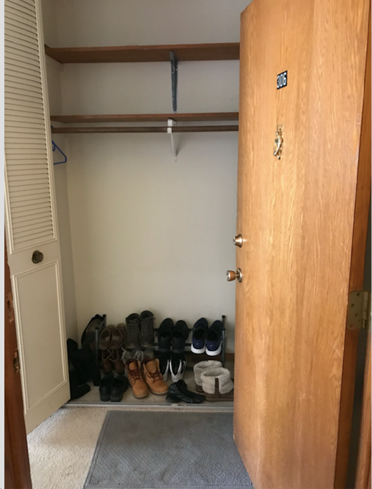 1701 Kenwood Ave - Photo 7 of 33