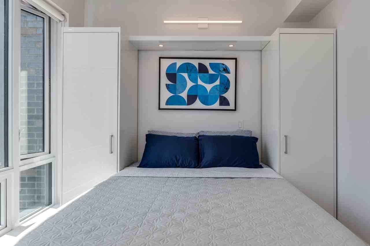 1283 Howe St - Photo 3 of 10