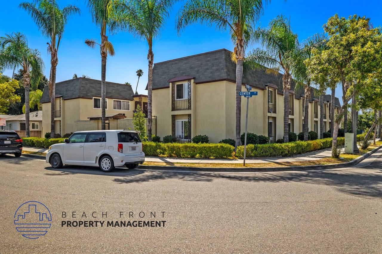 1224 W. Center St. - Photo 3 of 4