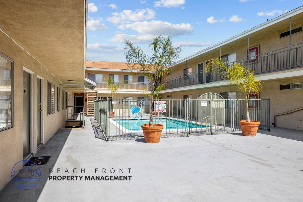 4061 W. 138th St. - Photo 7 of 23