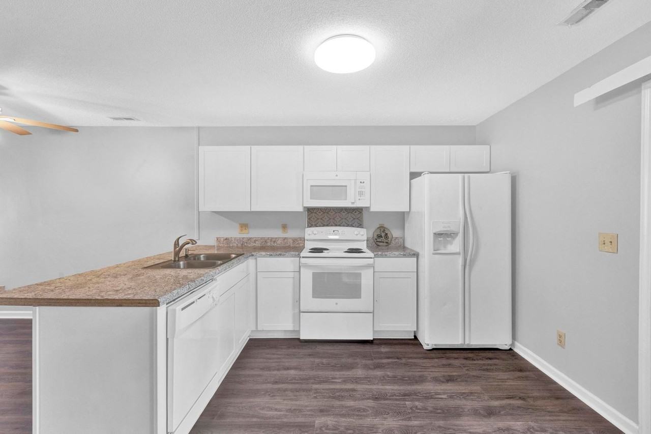 522 S Kerr Ave #12 - Photo 7 of 20
