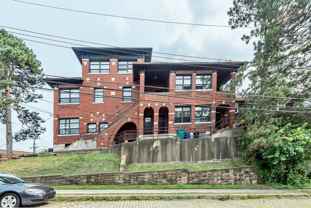 *** Large 3 & 4 Bedroom Apartments in Squirrel Hill * Pet Friendly * Sunroom, patios, spacious homes * Available Now *** - Photo 1 of 1