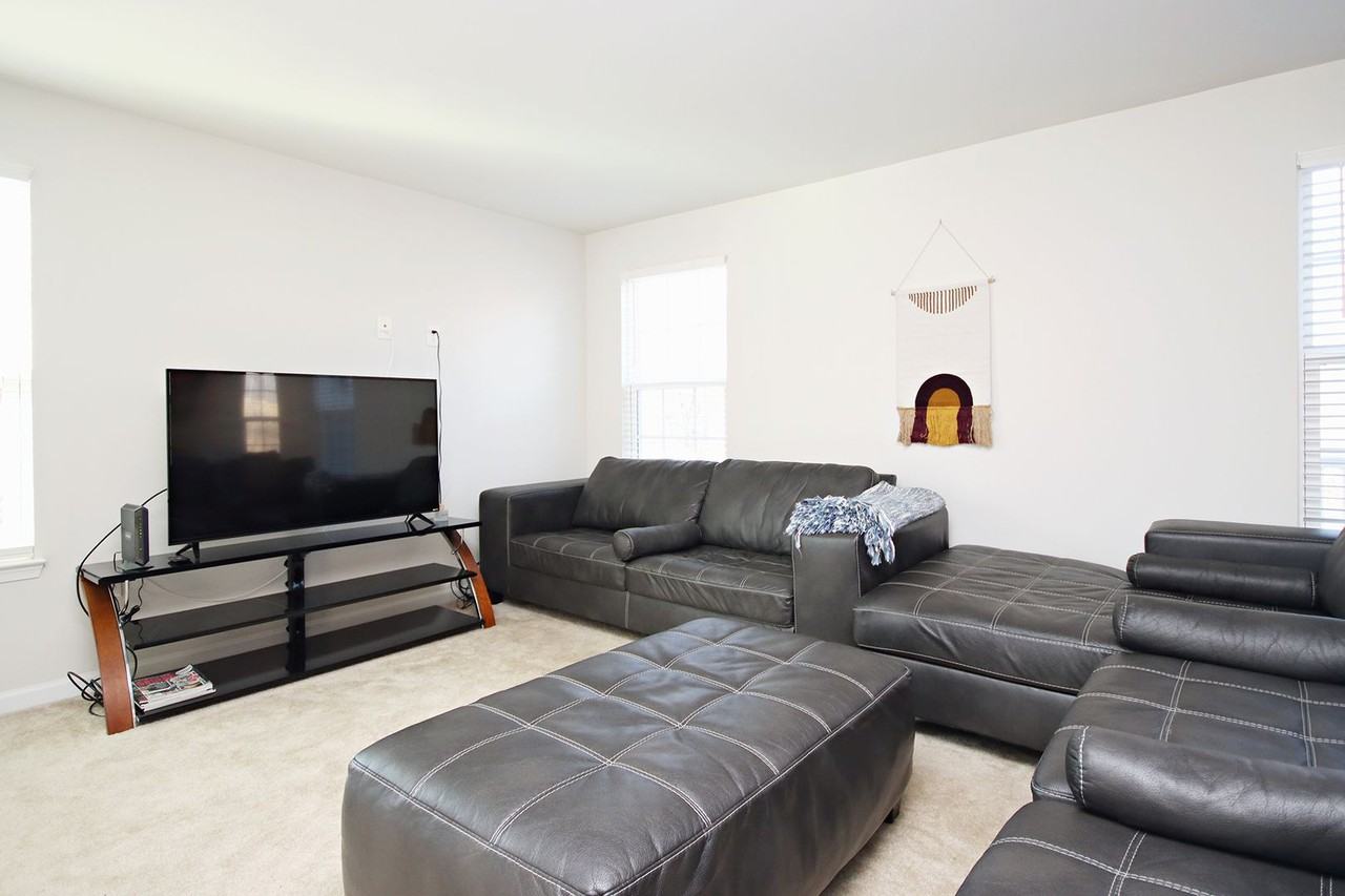 4393 Sunset Dr - Photo 3 of 25