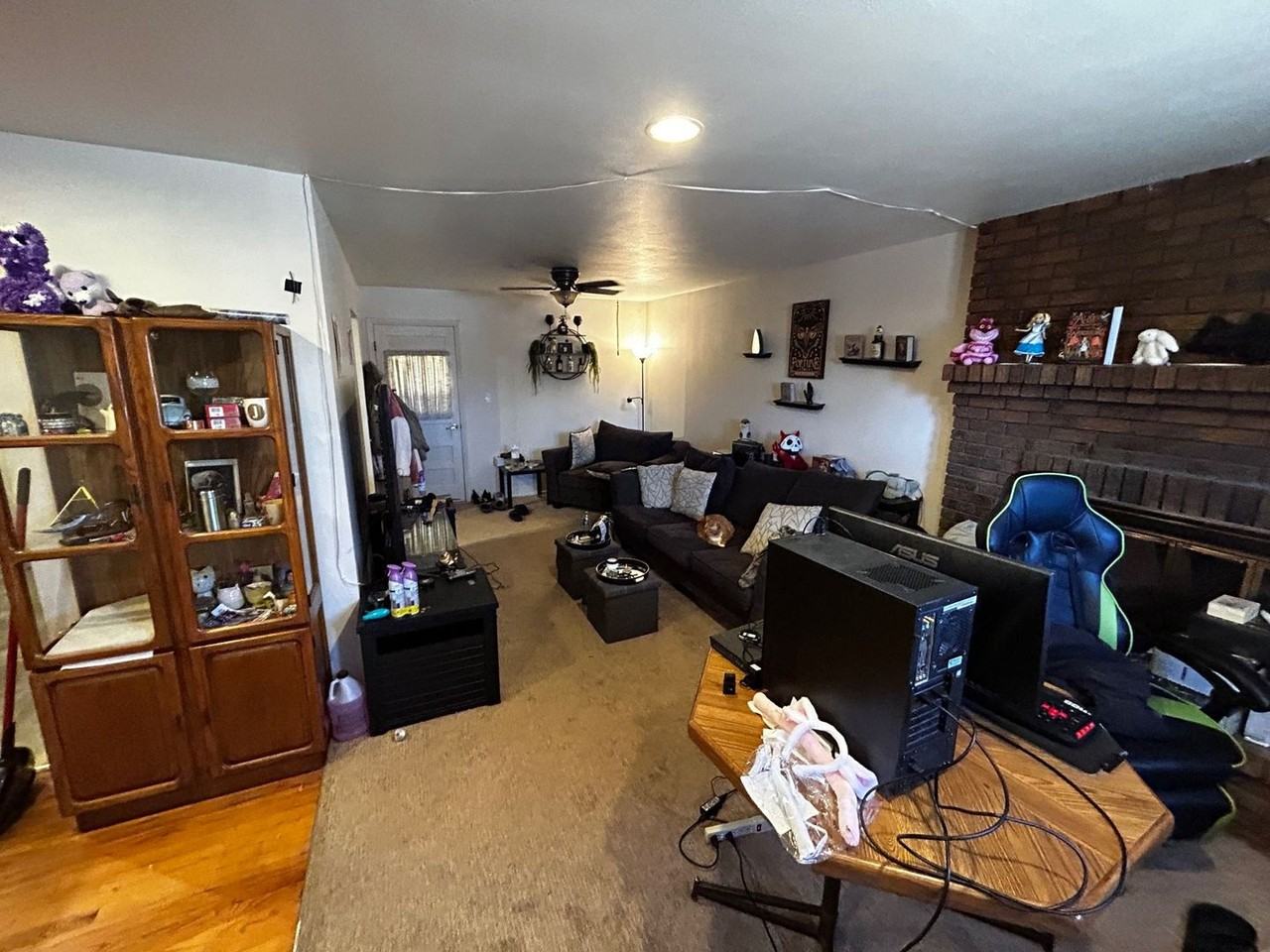 212 S Garo Ave - Photo 3 of 15
