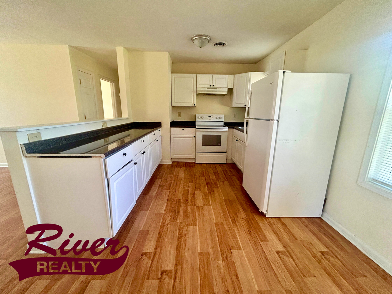 3211 Kevin Dr - Photo 7 of 16