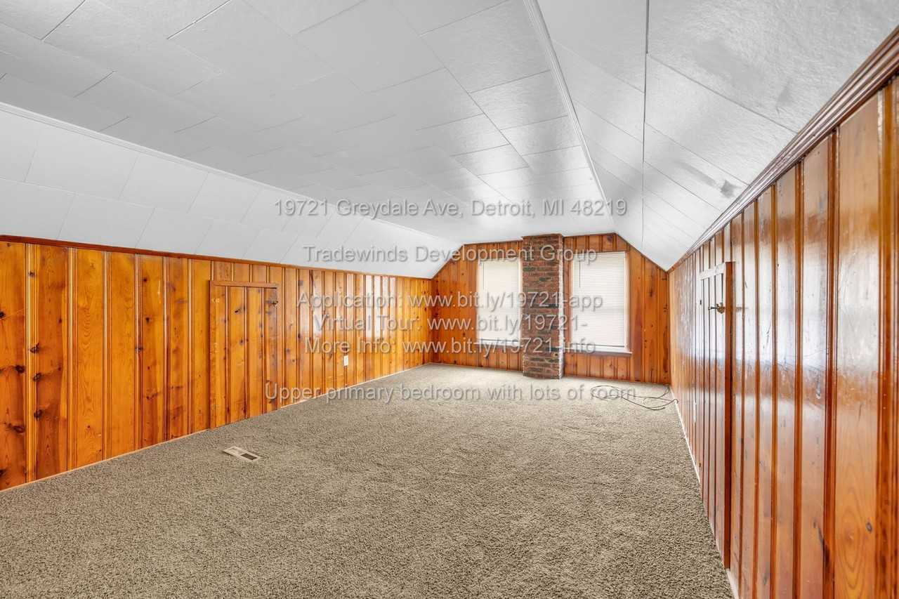 19721 Greydale Ave - Photo 7 of 12