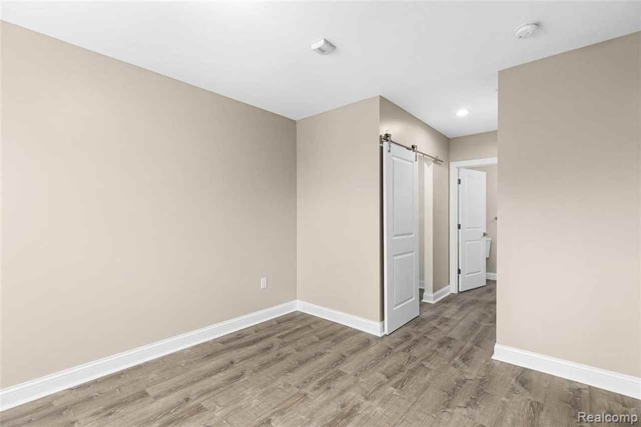 134 LO - 134 W University Drive #307 - Photo 2 of 7