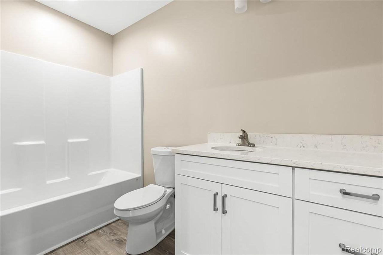 134 LO - 134 W University Drive #307 - Photo 4 of 7