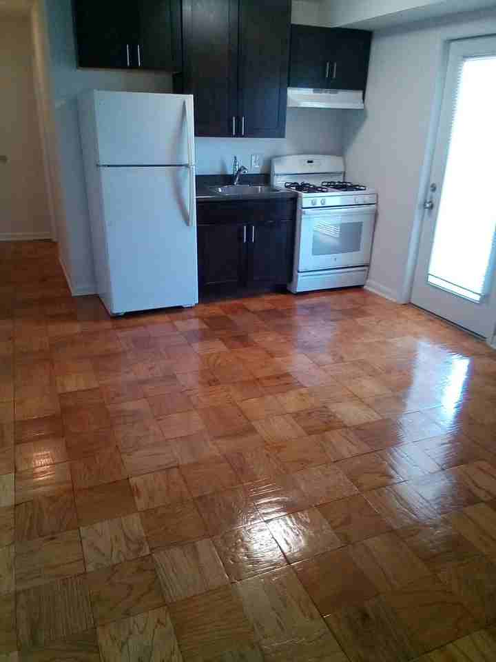 ALEXANDER GARDENS - Photo 2 of 7