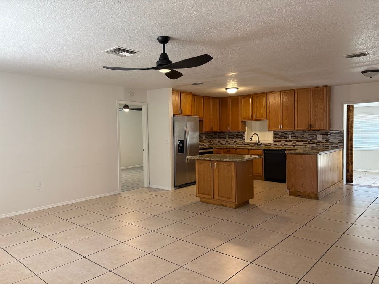 3099 Deltona Blvd - Photo 3 of 16