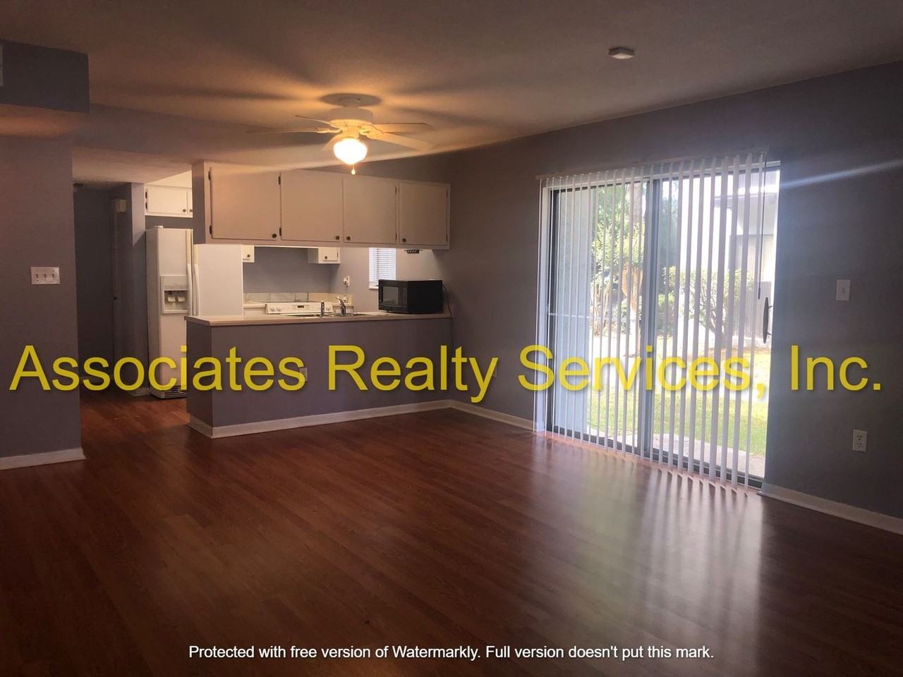 405 Nw 39th Rd #A - Photo 3 of 8