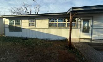 featured image of 2819 E 8th St